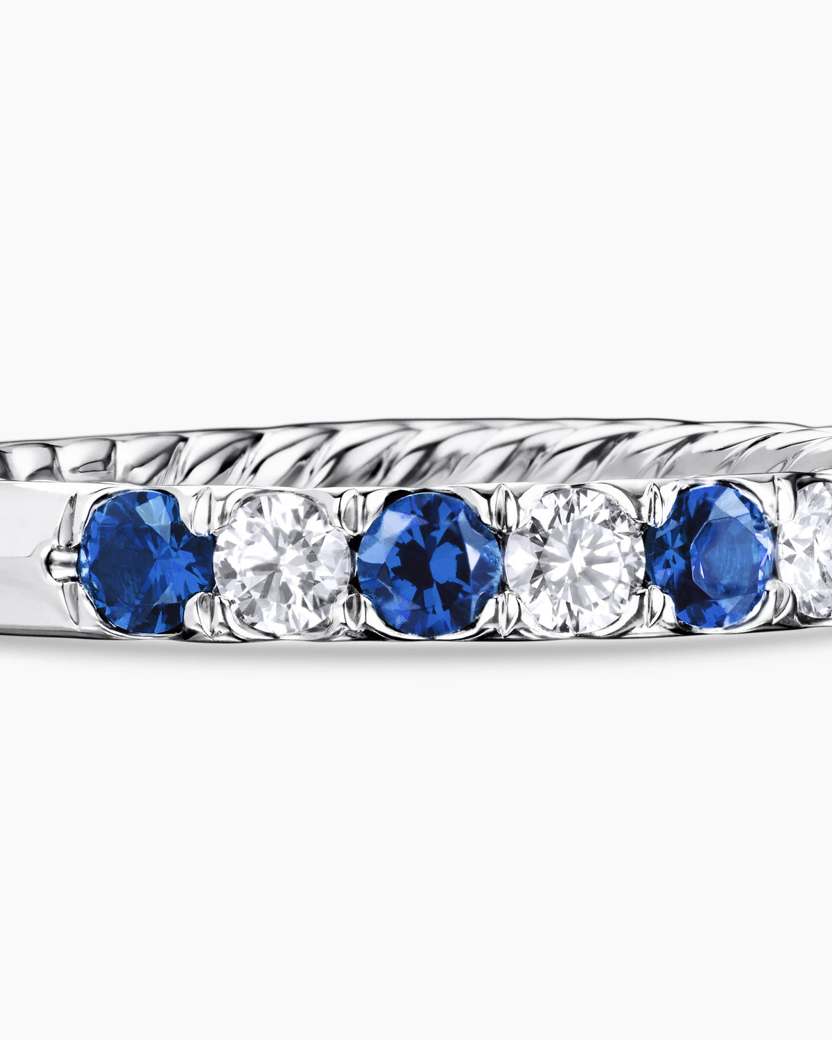 LIGHT BLUE SAPPHIRE / DIAMOND