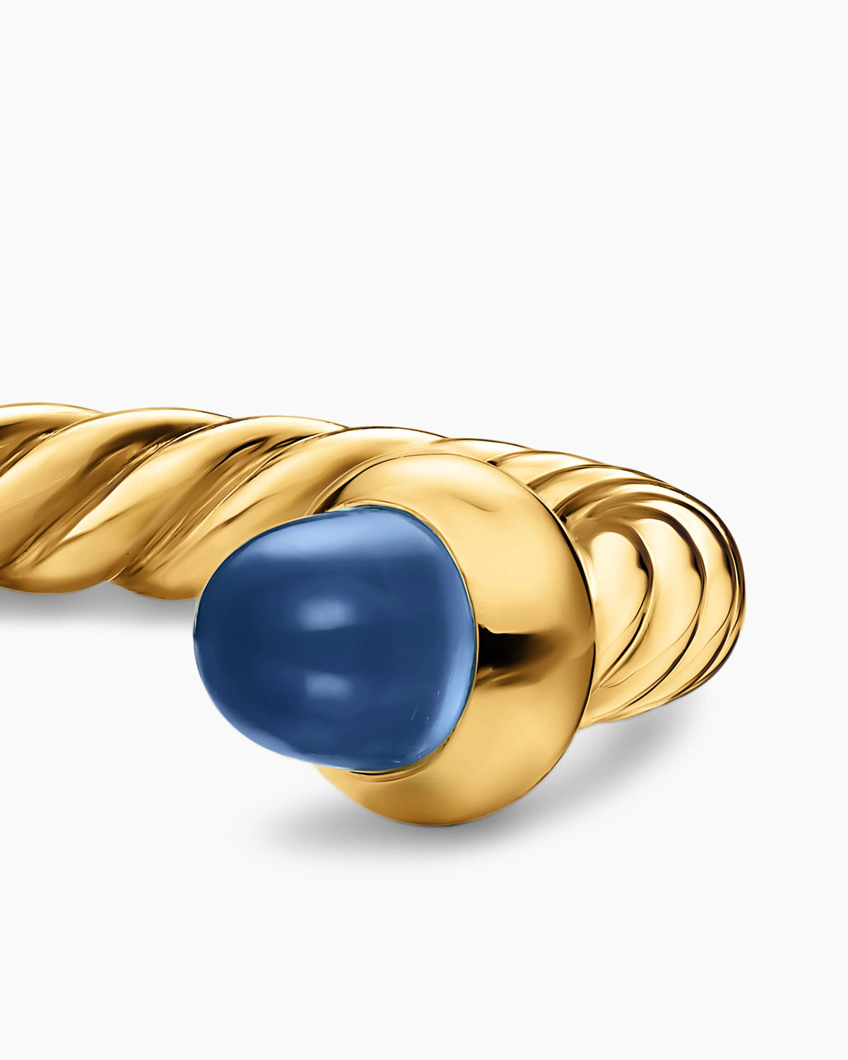 LIGHT BLUE SAPPHIRE