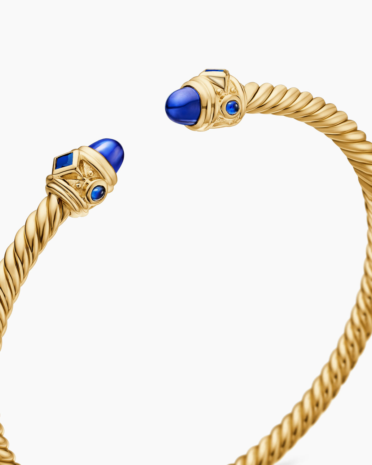 LIGHT BLUE SAPPHIRE